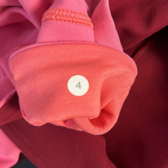 Lululemon Reversible Wunder Under pink / burgundy crop size 4 - Picture 8 of 16